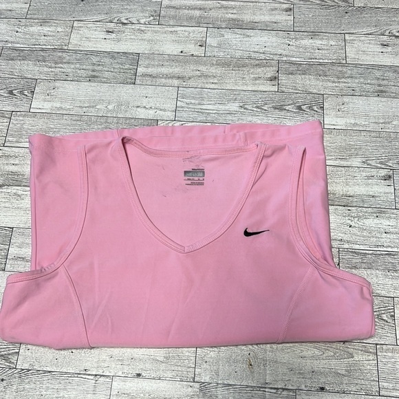 Nike‎ - Picture 7 of 7